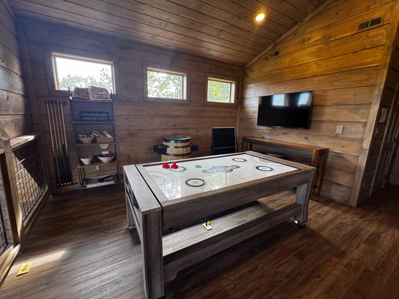 Smoky Mountain Cabin Tour: Cozy Rustic Design Ideas You’ll Want to ...